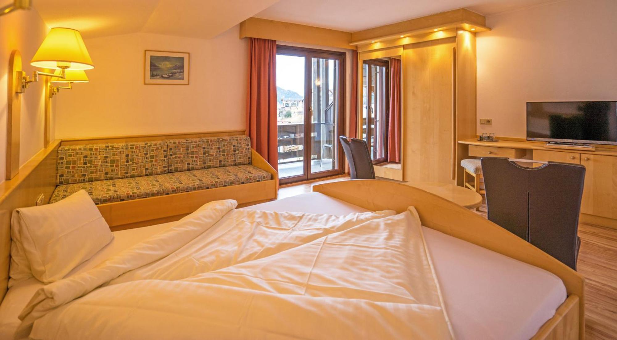 Haus Stampfer Otel Weissensee Oda fotoğraf